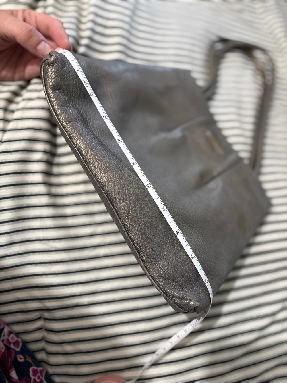 Metallic Leather vintage Celine shoulder bag - Picture 5 of 16